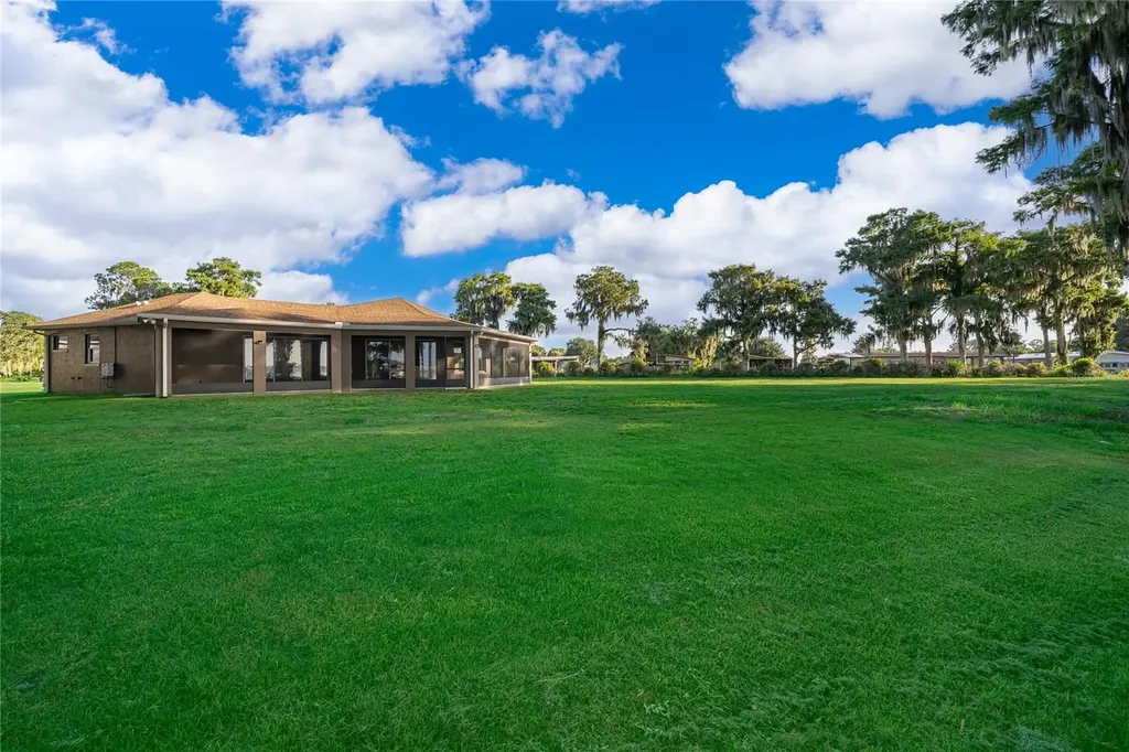 12131 Eagles Point Court Grand Island FL 32735