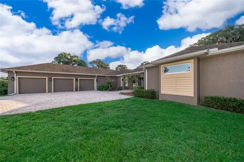 12131 Eagles Point Court Grand Island FL 32735
