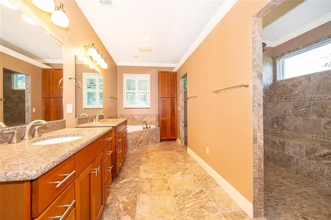12131 Eagles Point Court Grand Island FL 32735