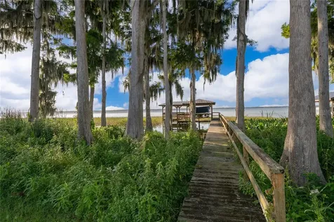 12131 Eagles Point Court Grand Island FL 32735