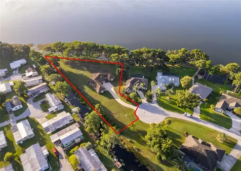12131 Eagles Point Court Grand Island FL 32735