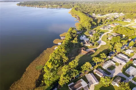 12131 Eagles Point Court Grand Island FL 32735