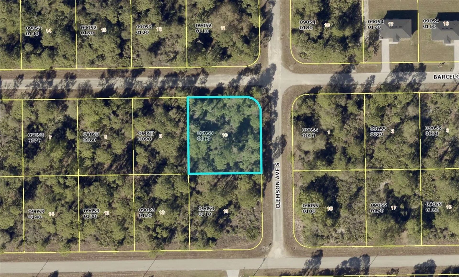 1026 Barcelona Street E Lehigh Acres FL 33974