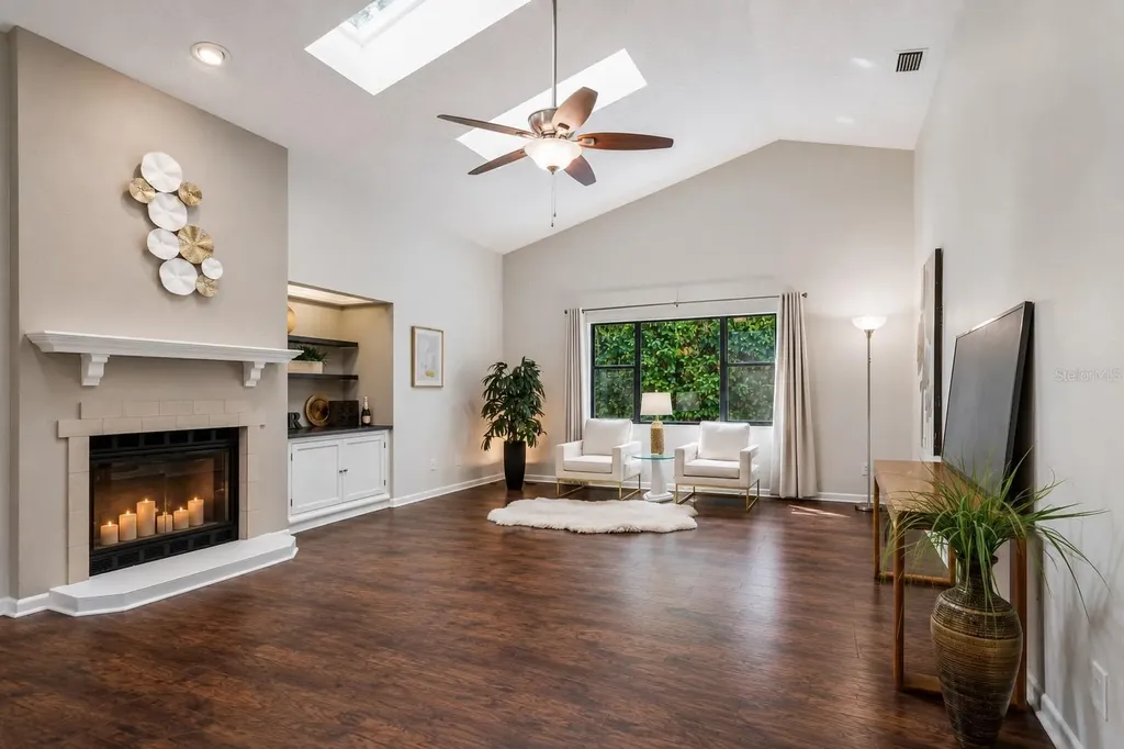 785 Centerwood Drive Tarpon Springs FL 34688