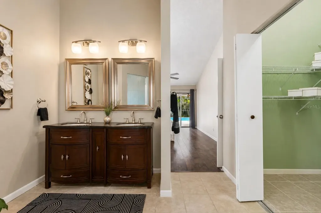 785 Centerwood Drive Tarpon Springs FL 34688