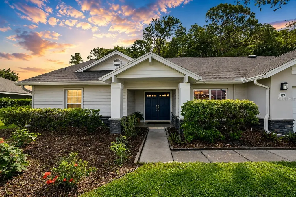 785 Centerwood Drive Tarpon Springs FL 34688