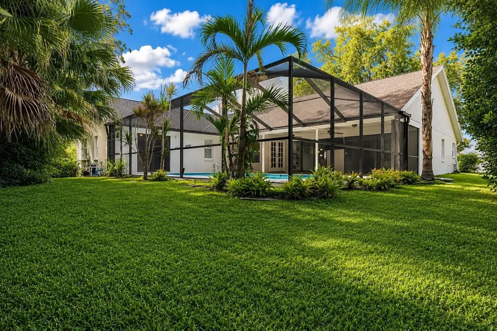 785 Centerwood Drive Tarpon Springs FL 34688