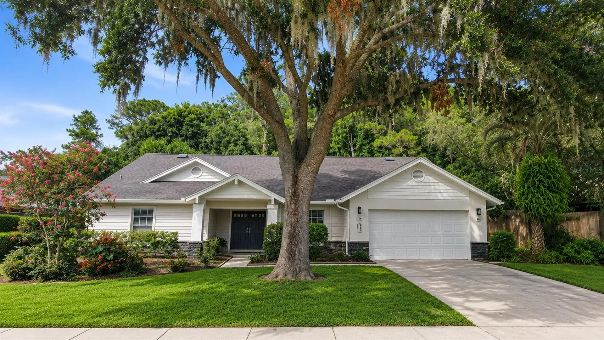 785 Centerwood Drive Tarpon Springs FL 34688