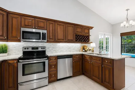 785 Centerwood Drive Tarpon Springs FL 34688