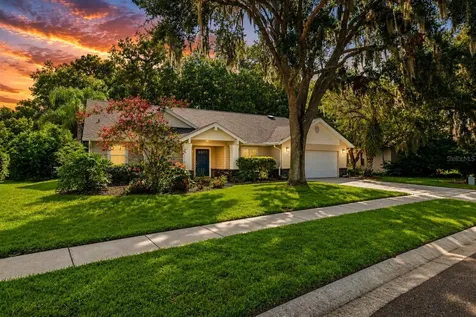 785 Centerwood Drive Tarpon Springs FL 34688