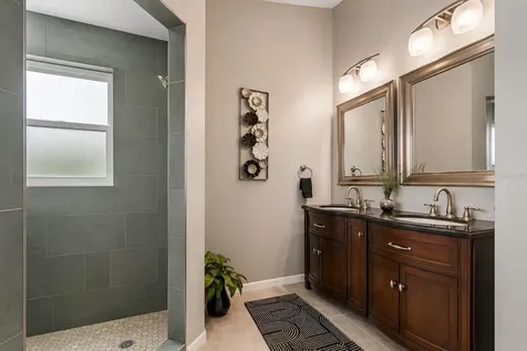 785 Centerwood Drive Tarpon Springs FL 34688