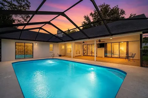 785 Centerwood Drive Tarpon Springs FL 34688