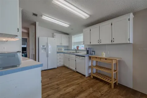37716 Newport Drive Zephyrhills FL 33542