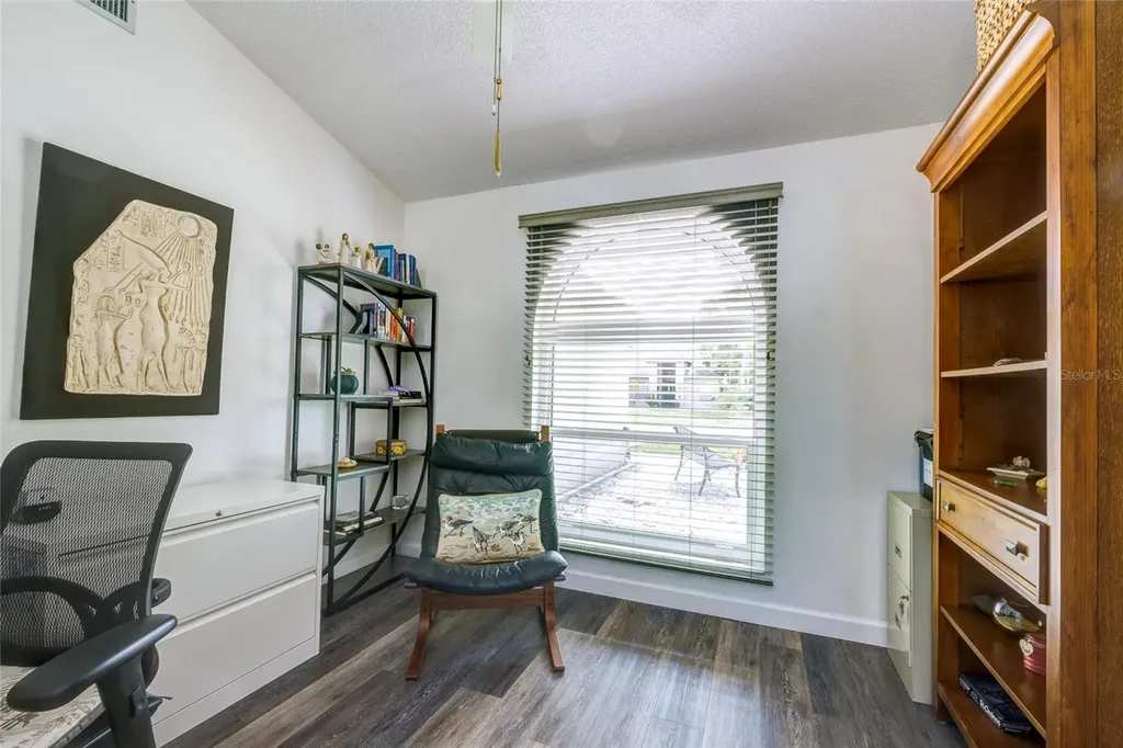 7812 38th Court E Sarasota FL 34243