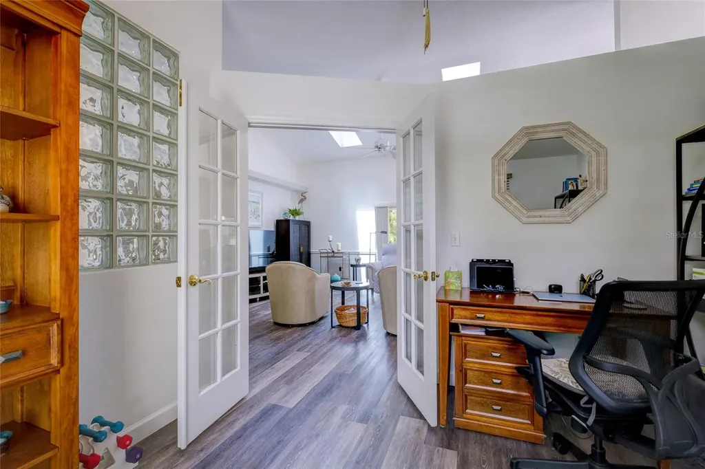 7812 38th Court E Sarasota FL 34243