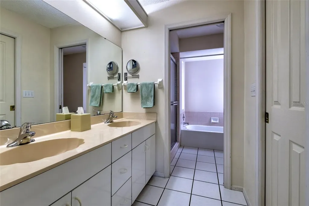 7812 38th Court E Sarasota FL 34243