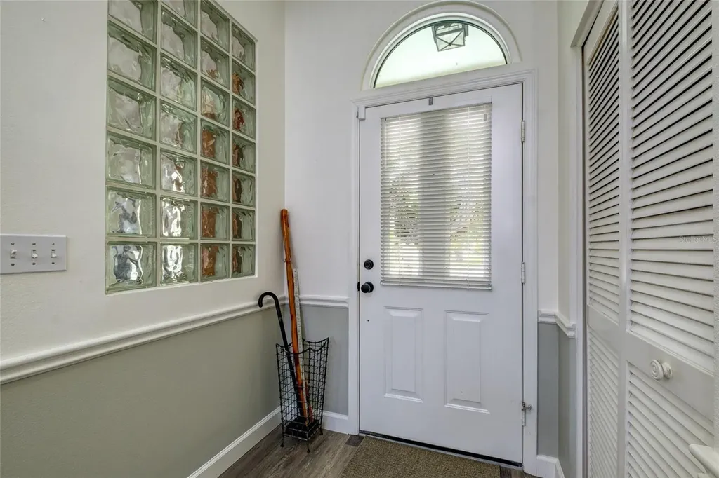 7812 38th Court E Sarasota FL 34243