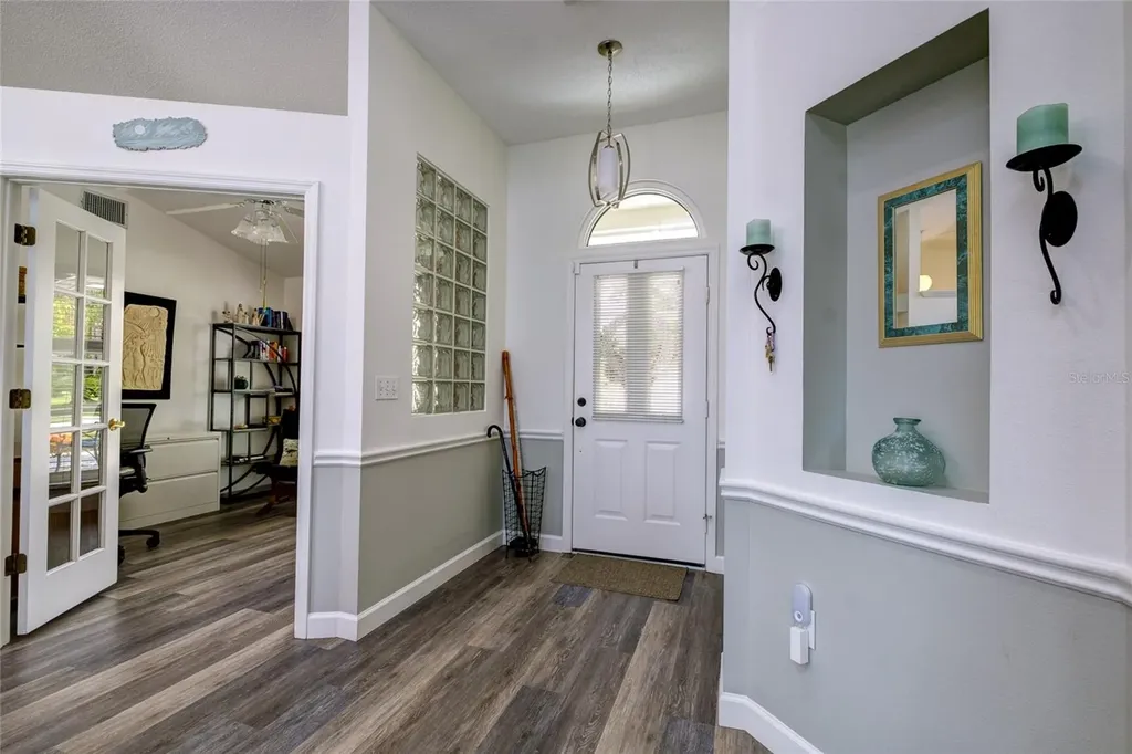 7812 38th Court E Sarasota FL 34243