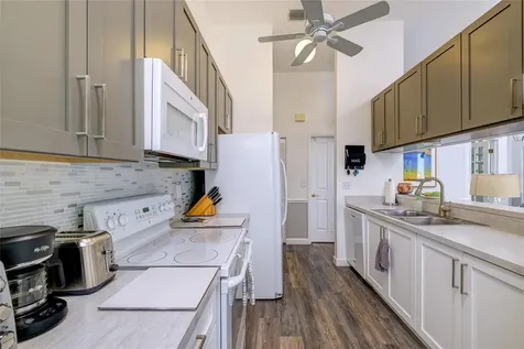 7812 38th Court E Sarasota FL 34243