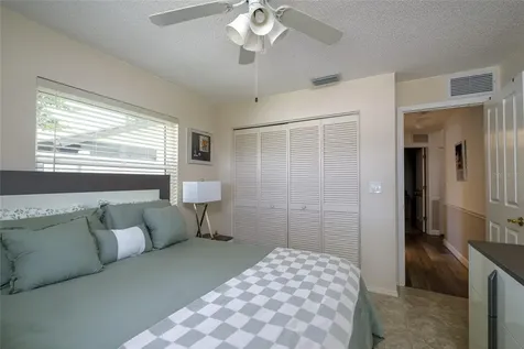 7812 38th Court E Sarasota FL 34243