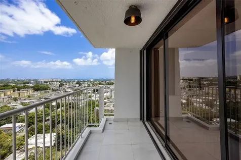 Apt. 2002 Cond. Bello Horizonte San Juan PR 00924