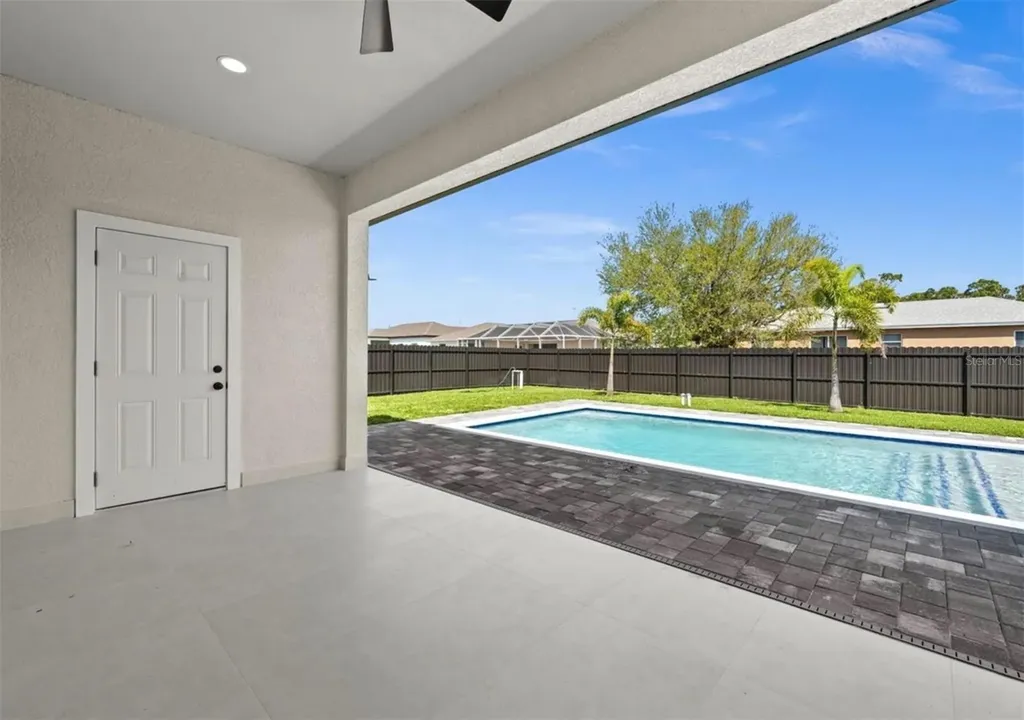 409 NW 25th Place Cape Coral FL 33993