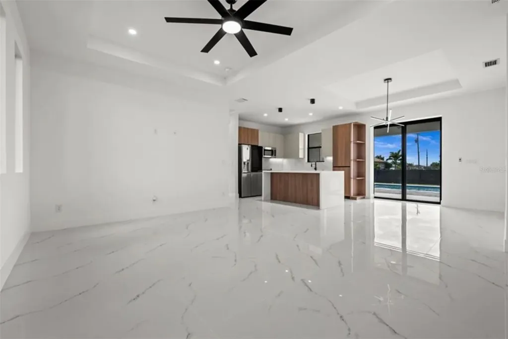 409 NW 25th Place Cape Coral FL 33993