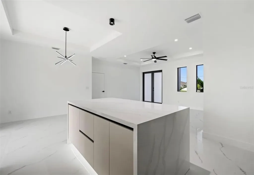 409 NW 25th Place Cape Coral FL 33993