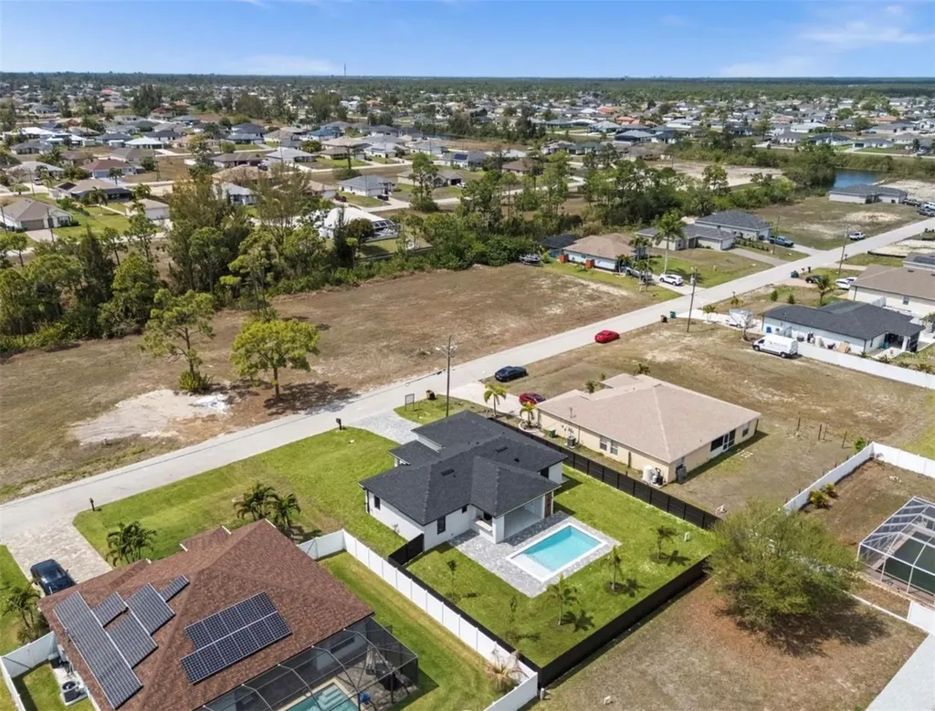 409 NW 25th Place Cape Coral FL 33993