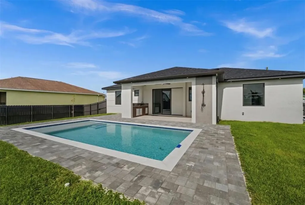 409 NW 25th Place Cape Coral FL 33993