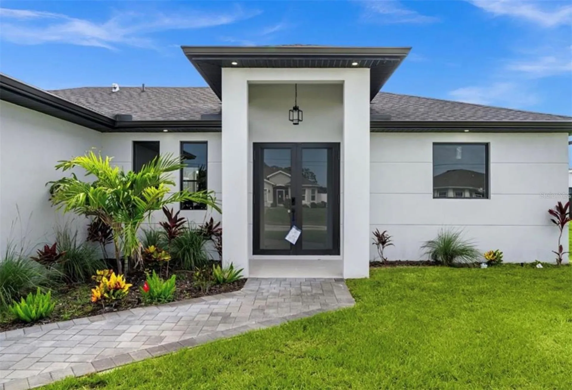 409 NW 25th Place Cape Coral FL 33993