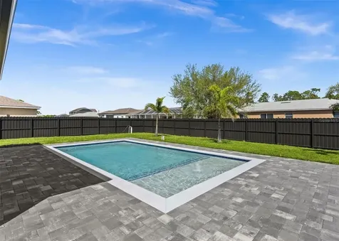 409 NW 25th Place Cape Coral FL 33993