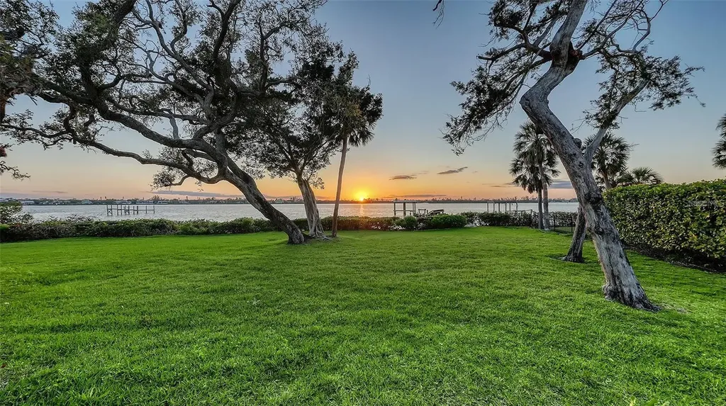 1440 Kimlira Lane Sarasota FL 34231