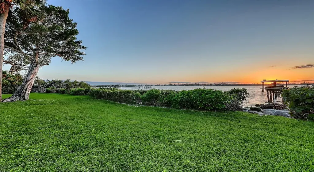 1440 Kimlira Lane Sarasota FL 34231