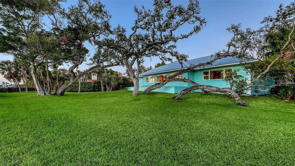 1440 Kimlira Lane Sarasota FL 34231