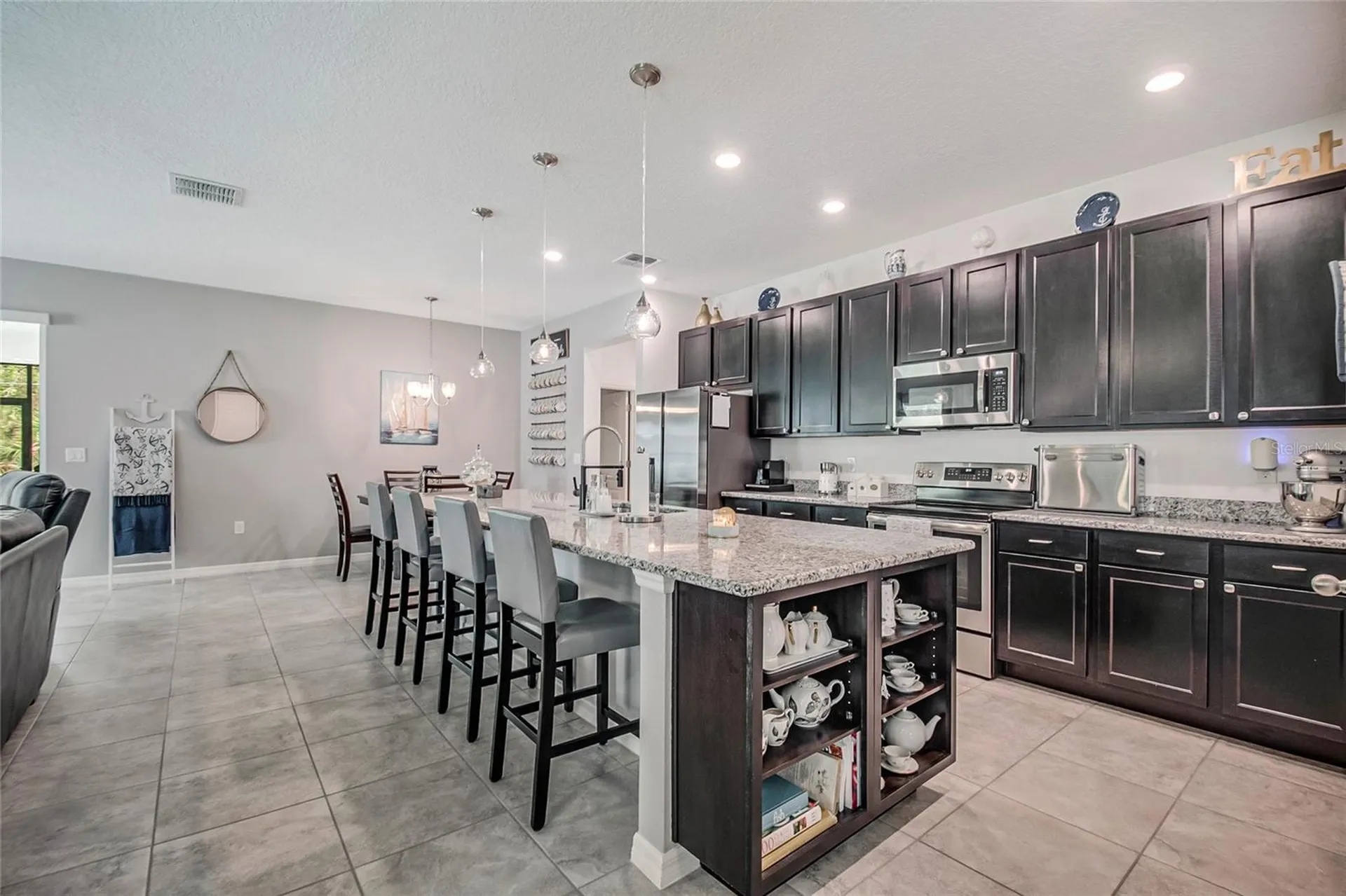 221 Falls Church Street SW Palm Bay FL 32908