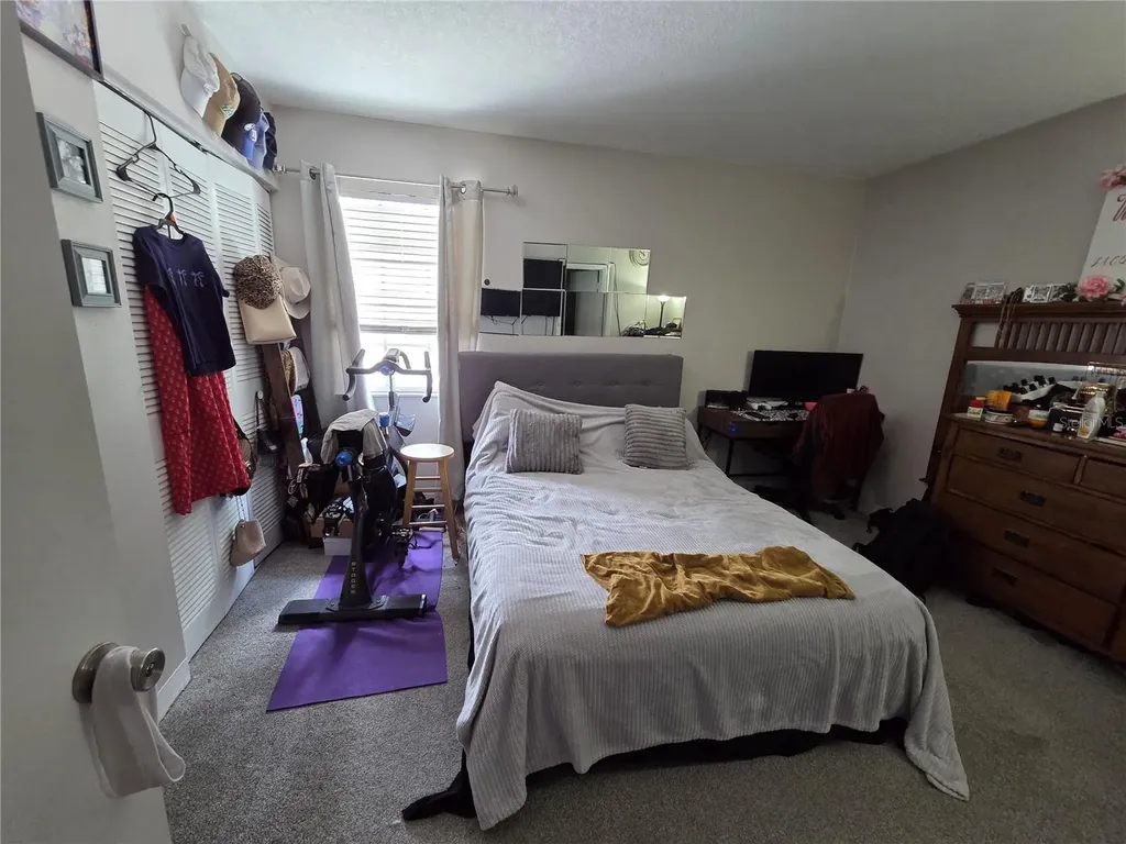 4823 W Mcelroy Avenue Tampa FL 33611