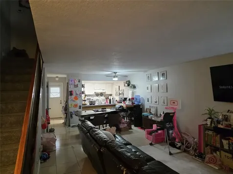 4823 W Mcelroy Avenue Tampa FL 33611