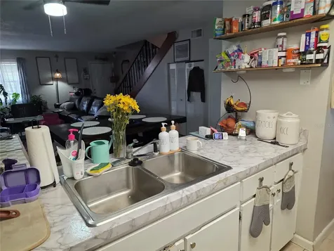 4823 W Mcelroy Avenue Tampa FL 33611