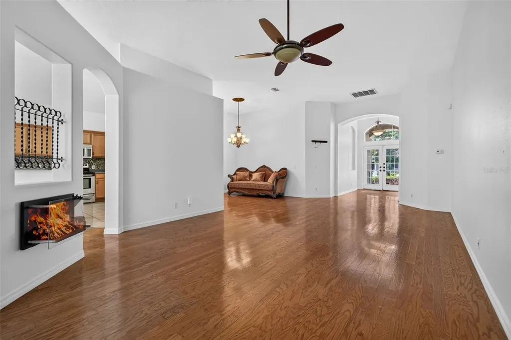 7075 Bayou West Place N Pinellas Park FL 33782