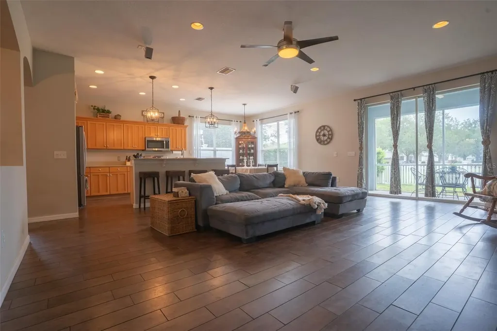 5029 Torrey Hills Lane Lutz FL 33558