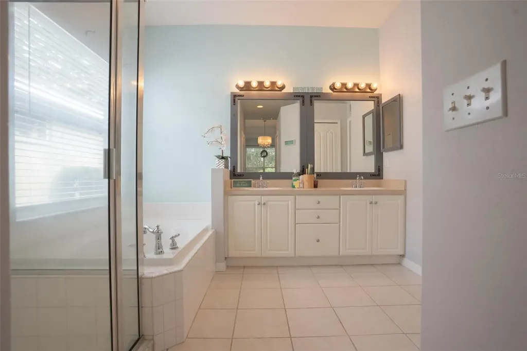 5029 Torrey Hills Lane Lutz FL 33558