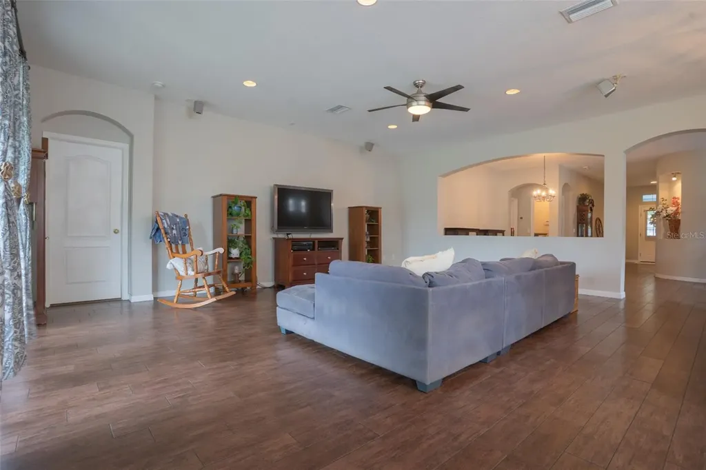 5029 Torrey Hills Lane Lutz FL 33558