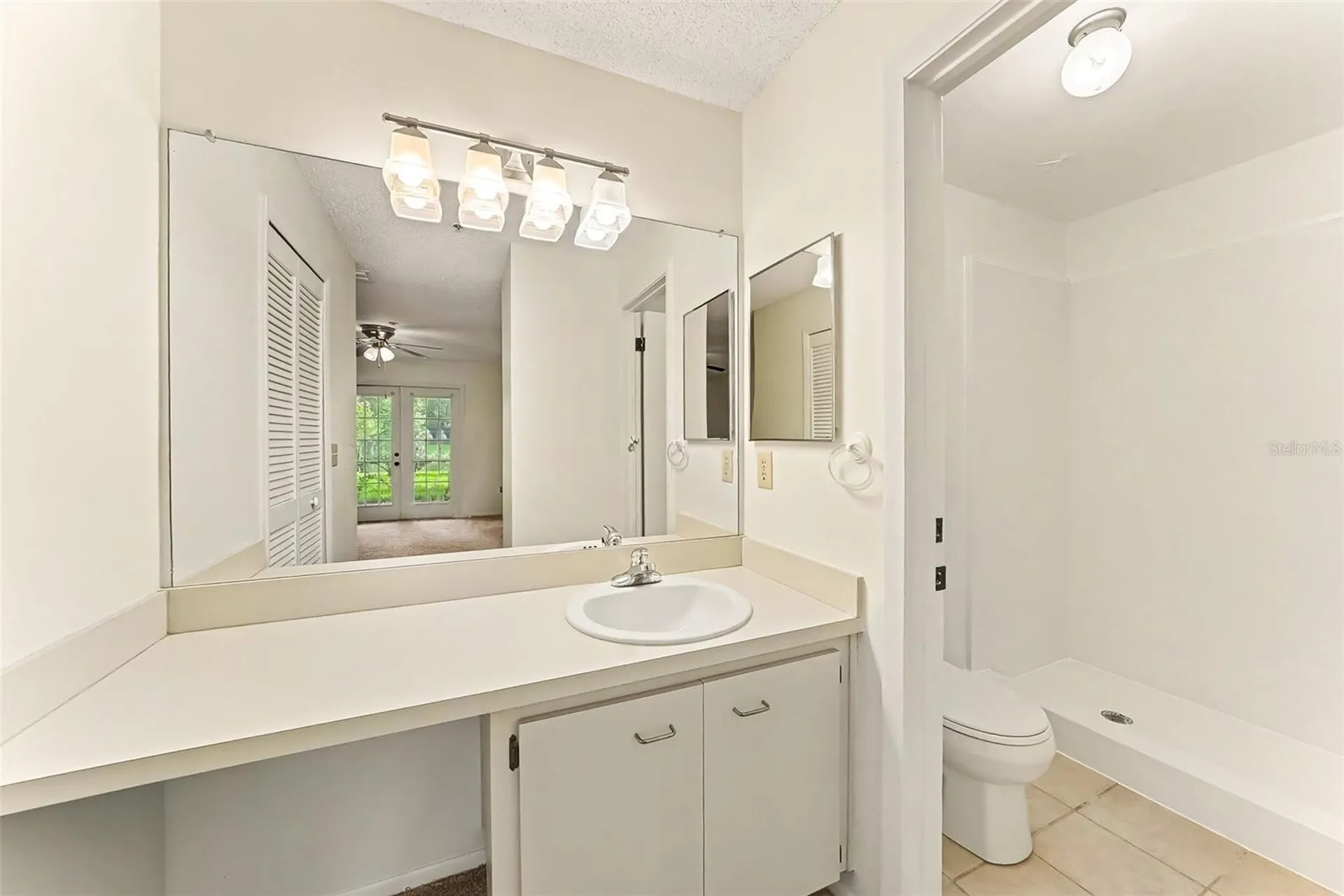11805 Skylake Place Tampa FL 33617