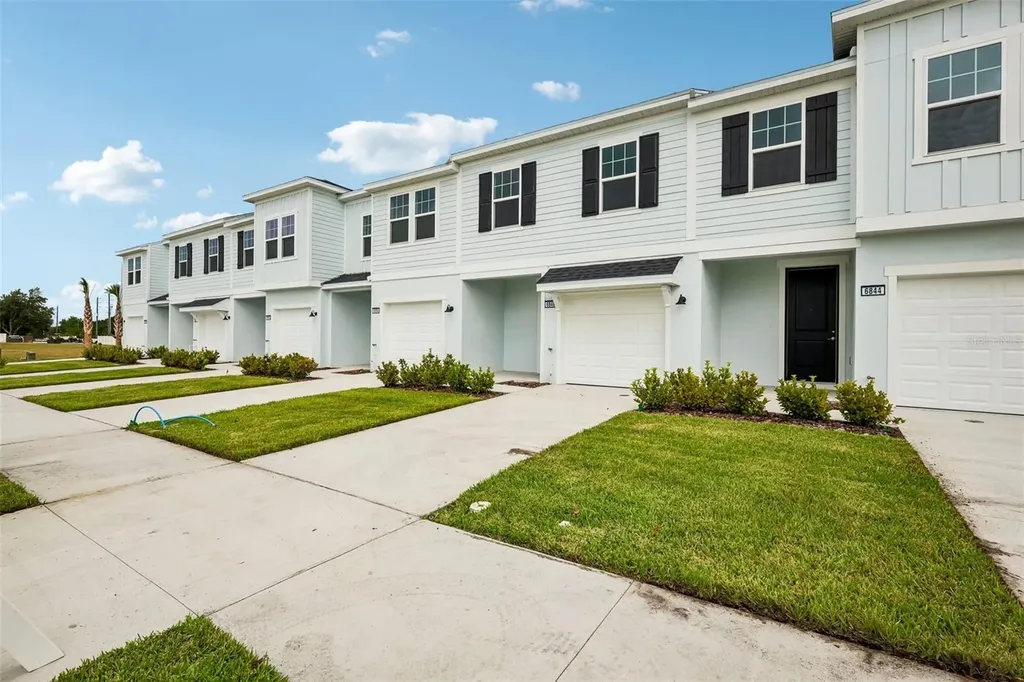 6848 Holcombe Down Drive Zephyrhills FL 33541