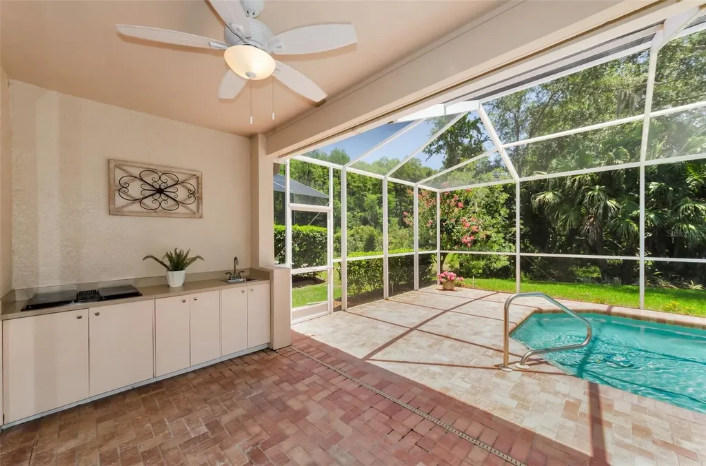 1111 Dartford Drive Tarpon Springs FL 34688