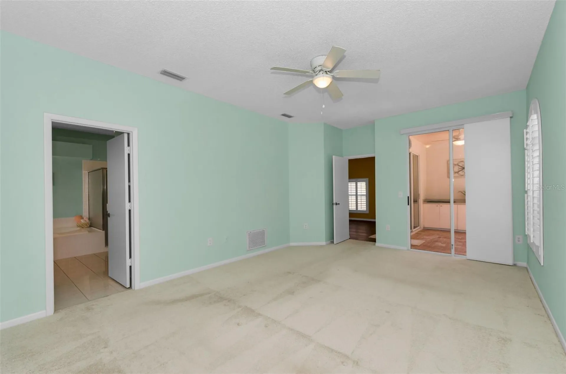 1111 Dartford Drive Tarpon Springs FL 34688