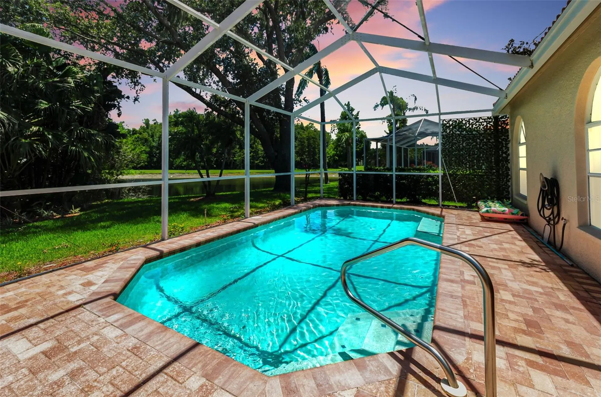 1111 Dartford Drive Tarpon Springs FL 34688