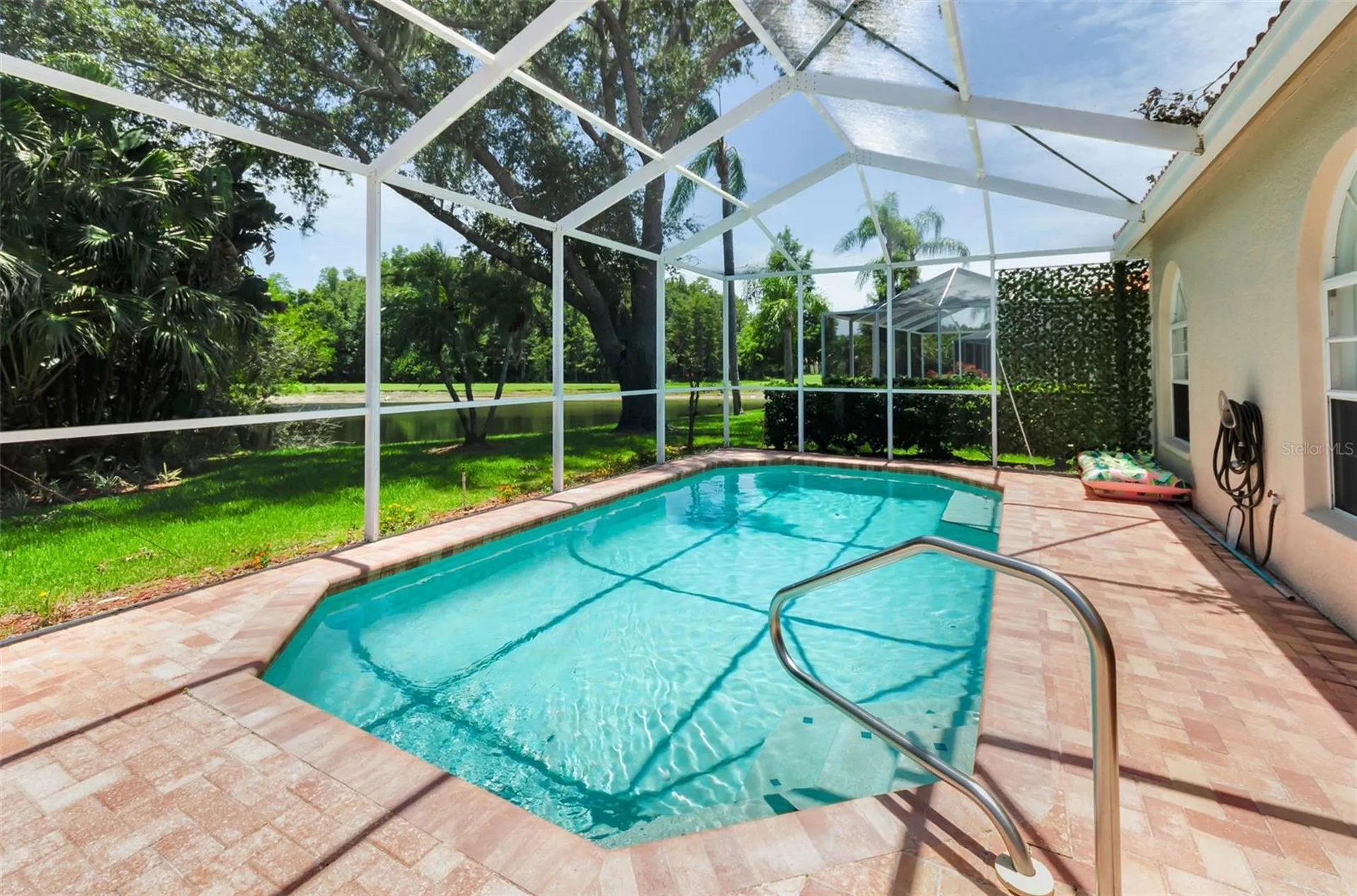 1111 Dartford Drive Tarpon Springs FL 34688