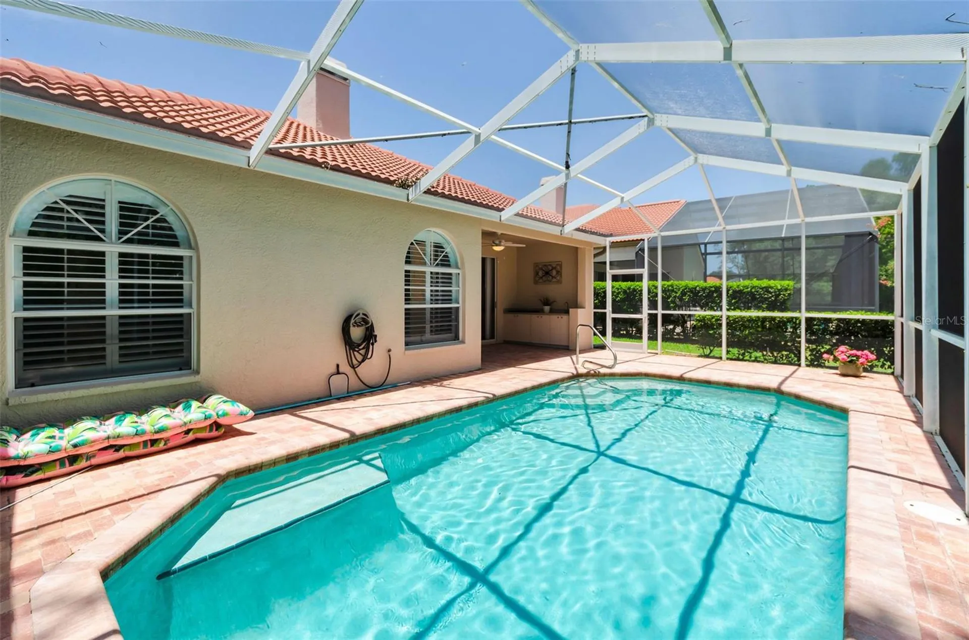 1111 Dartford Drive Tarpon Springs FL 34688